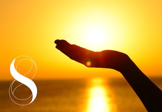 Natürlicher Sonnenschutz von innen: Die besten Nährstoffe für deine Haut von LIFE LIGHT